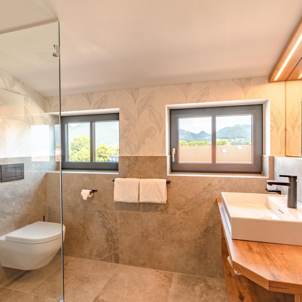 Instagram post from alpensonnetegernsee. This post is in position 9.