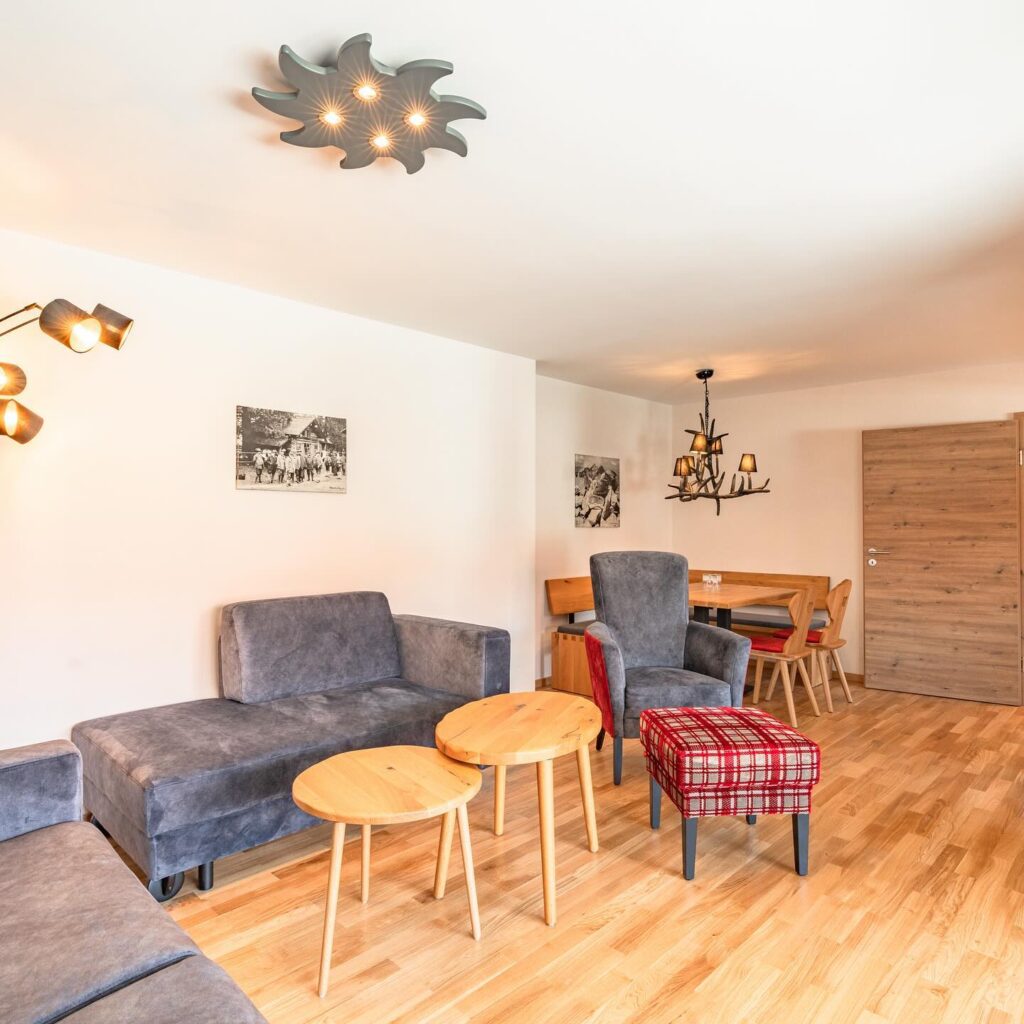 Instagram post from alpensonnetegernsee. This post is in position 4.