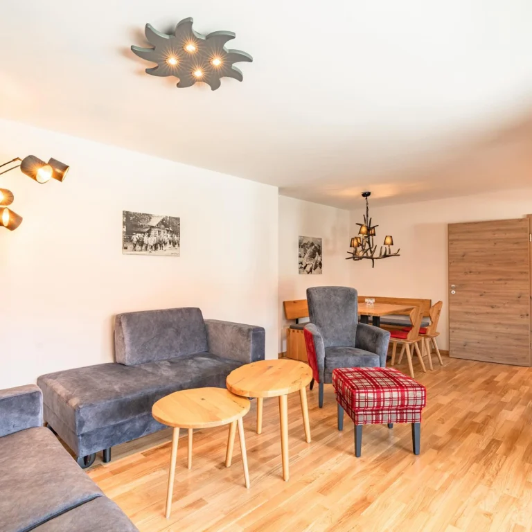 Instagram post from alpensonnetegernsee. This post is in position 4.