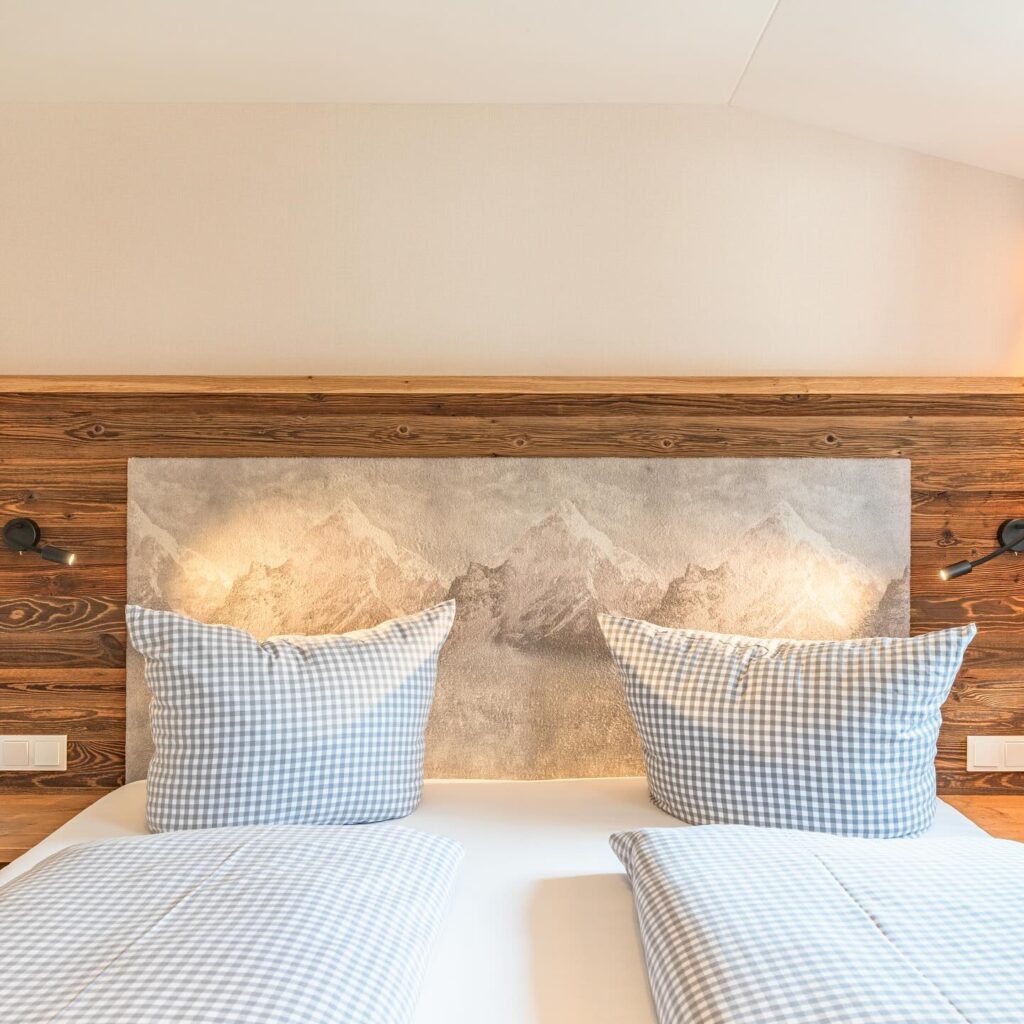 Instagram post from alpensonnetegernsee. This post is in position 3.